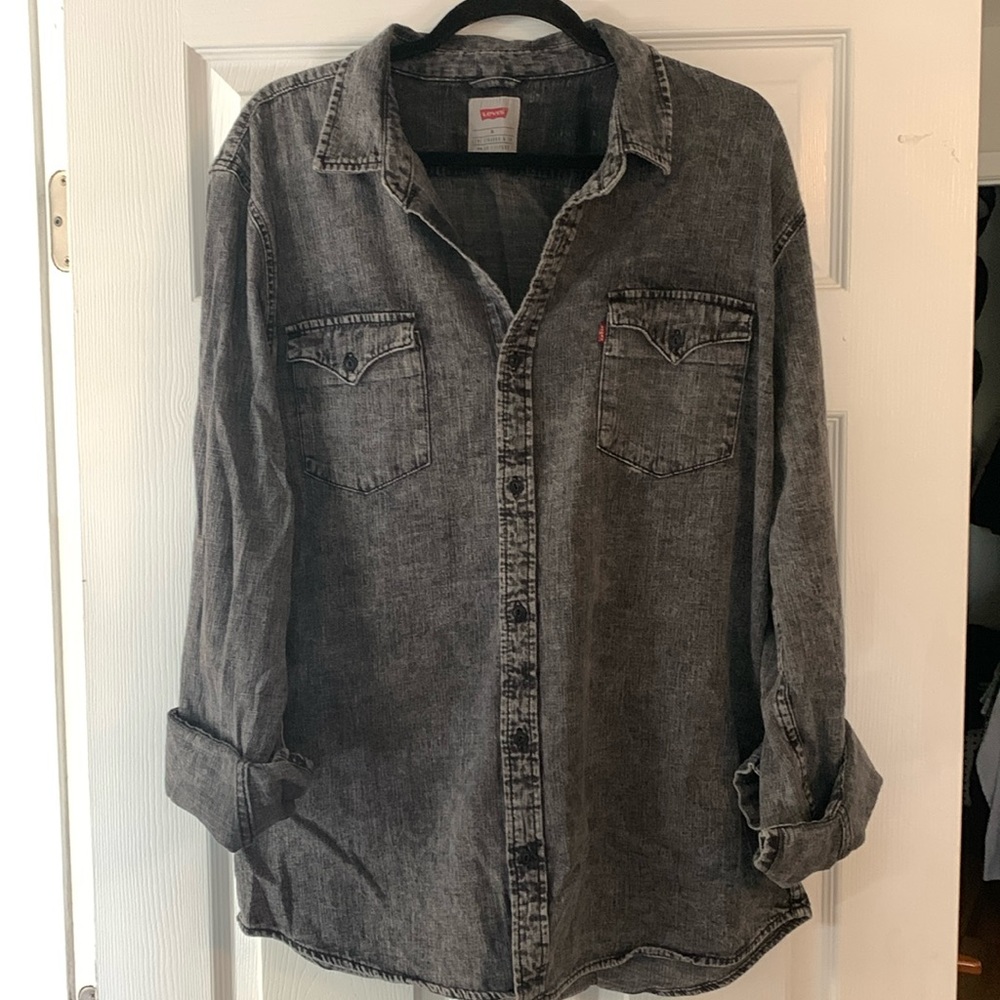 Levi’s Lightweight Denim Button Down